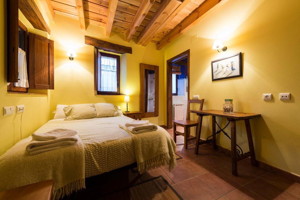 Hotel Rural Piedra Abierta Сан-Мартин-де-Пераперту Экстерьер фото