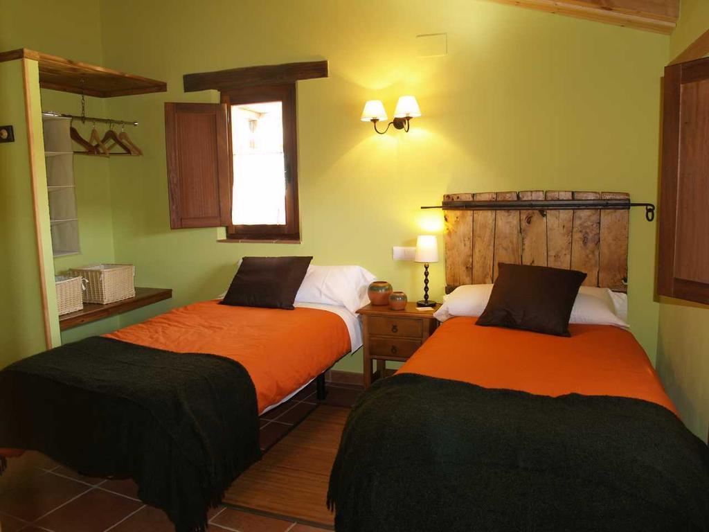 Hotel Rural Piedra Abierta Сан-Мартин-де-Пераперту Экстерьер фото